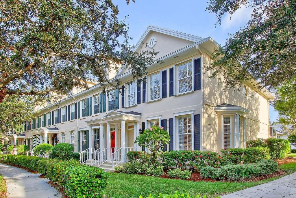 Photo of 192 Poinciana Drive, Jupiter, FL 33458 (MLS # R11124158)