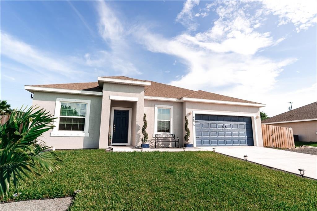 Photo of 4675 SW Nackman Ter, Port Saint Lucie, FL 34953 (MLS # F10294671)