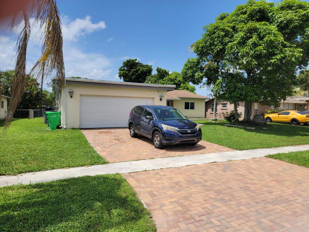 Photo of 10641 NW 28TH Place, Sunrise, FL 33322 (MLS # B26060514)