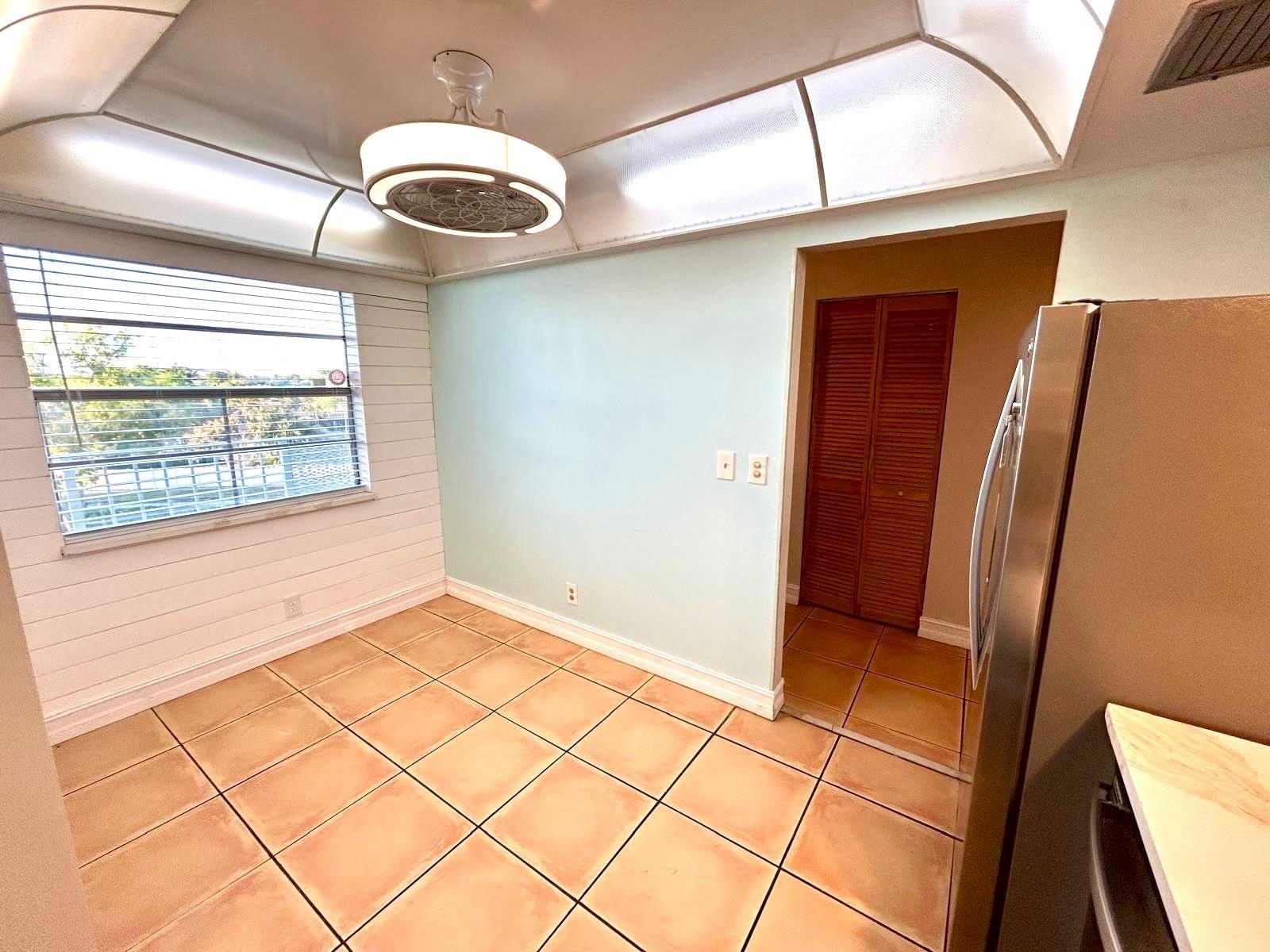 17 OF PALM SPRINGS 2 COND - Residential Lease