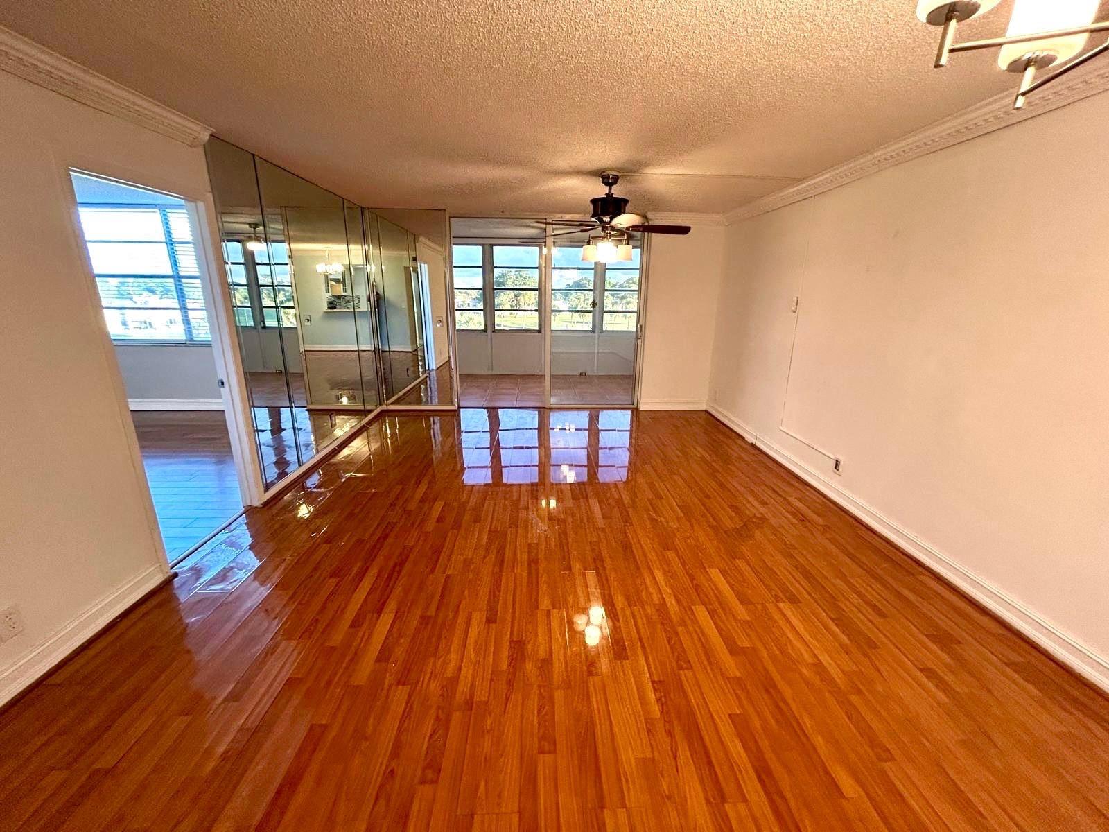 17 OF PALM SPRINGS 2 COND - Residential Lease