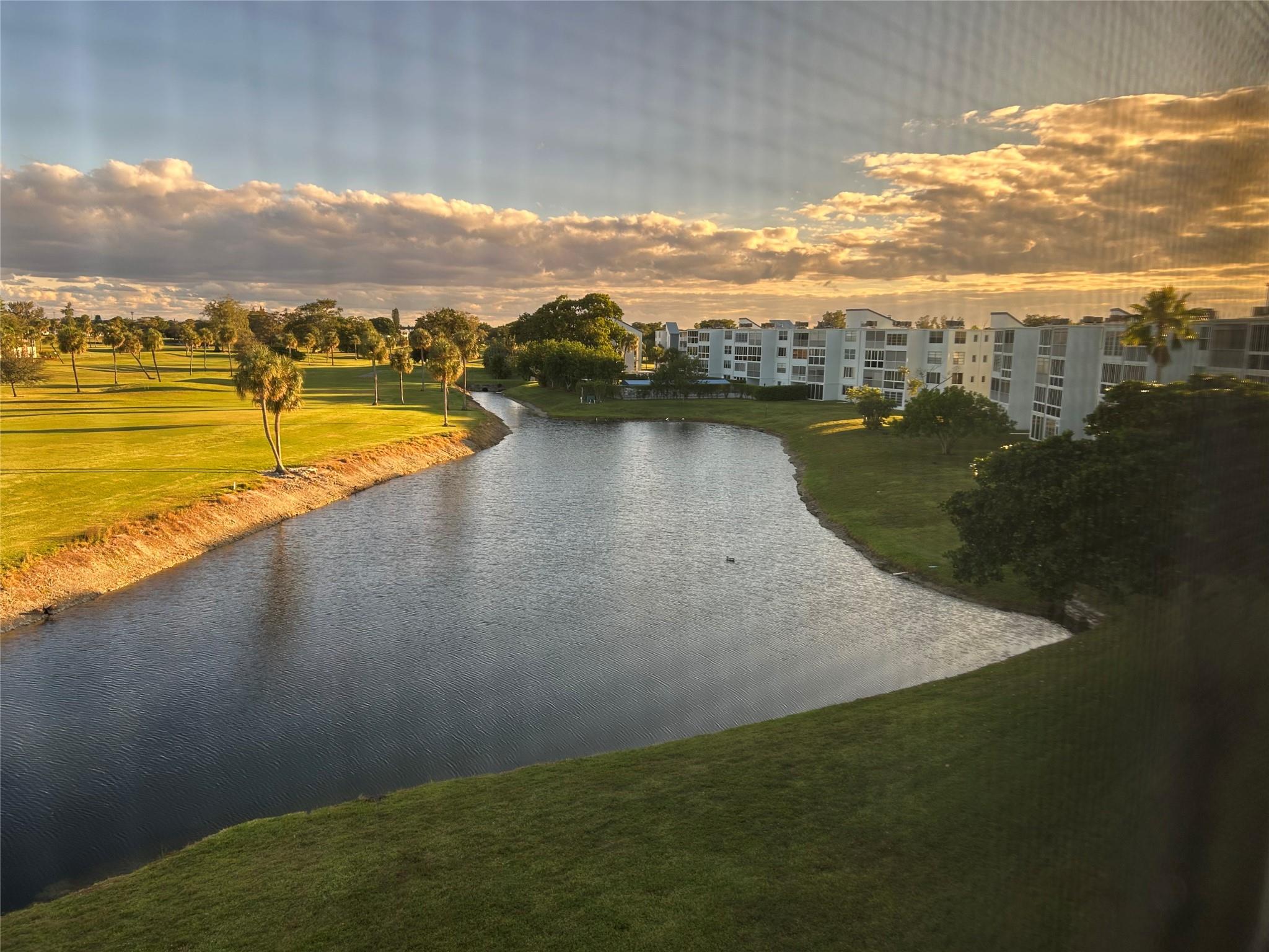 17 OF PALM SPRINGS 2 COND - Residential Lease