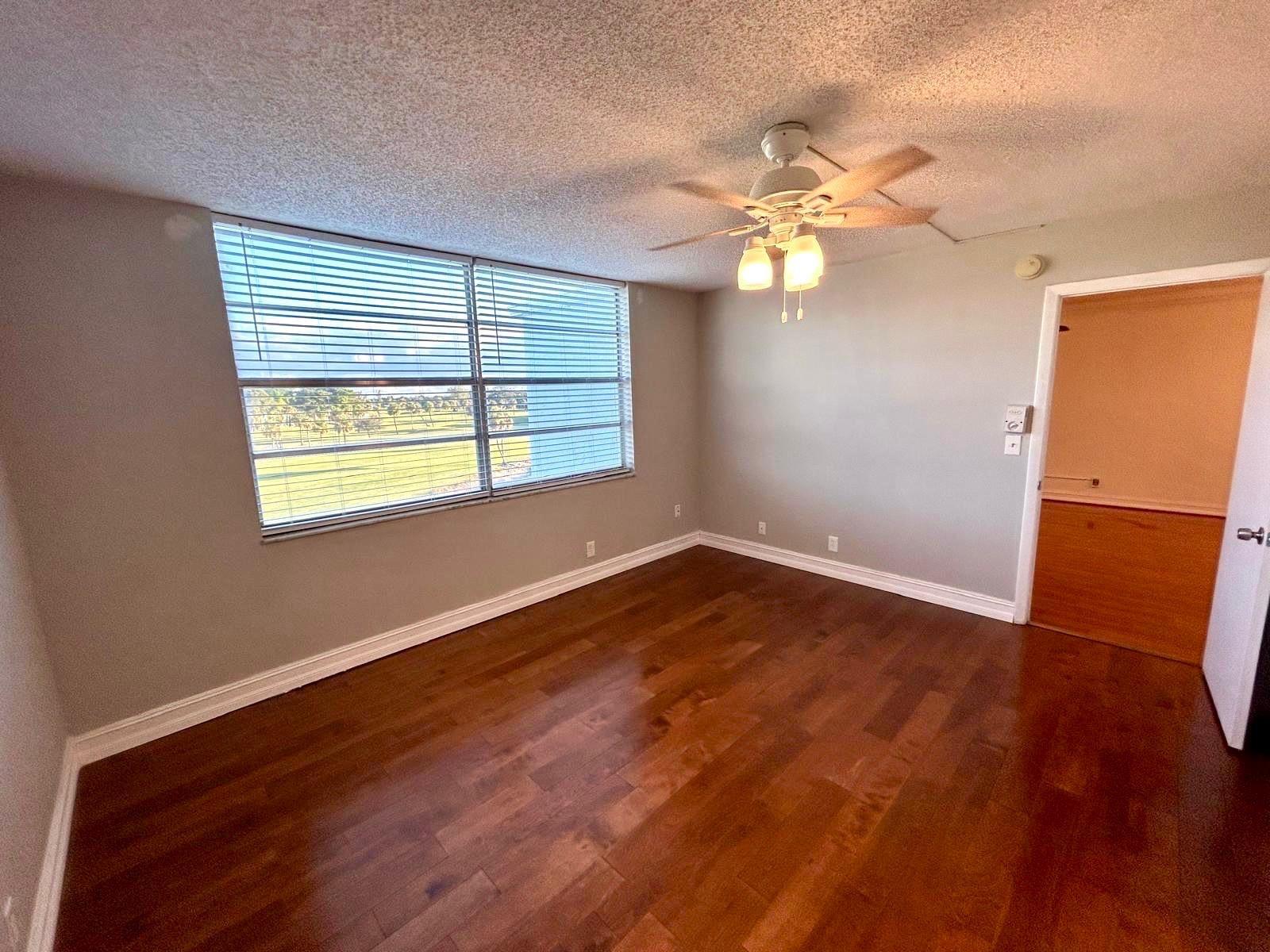 17 OF PALM SPRINGS 2 COND - Residential Lease