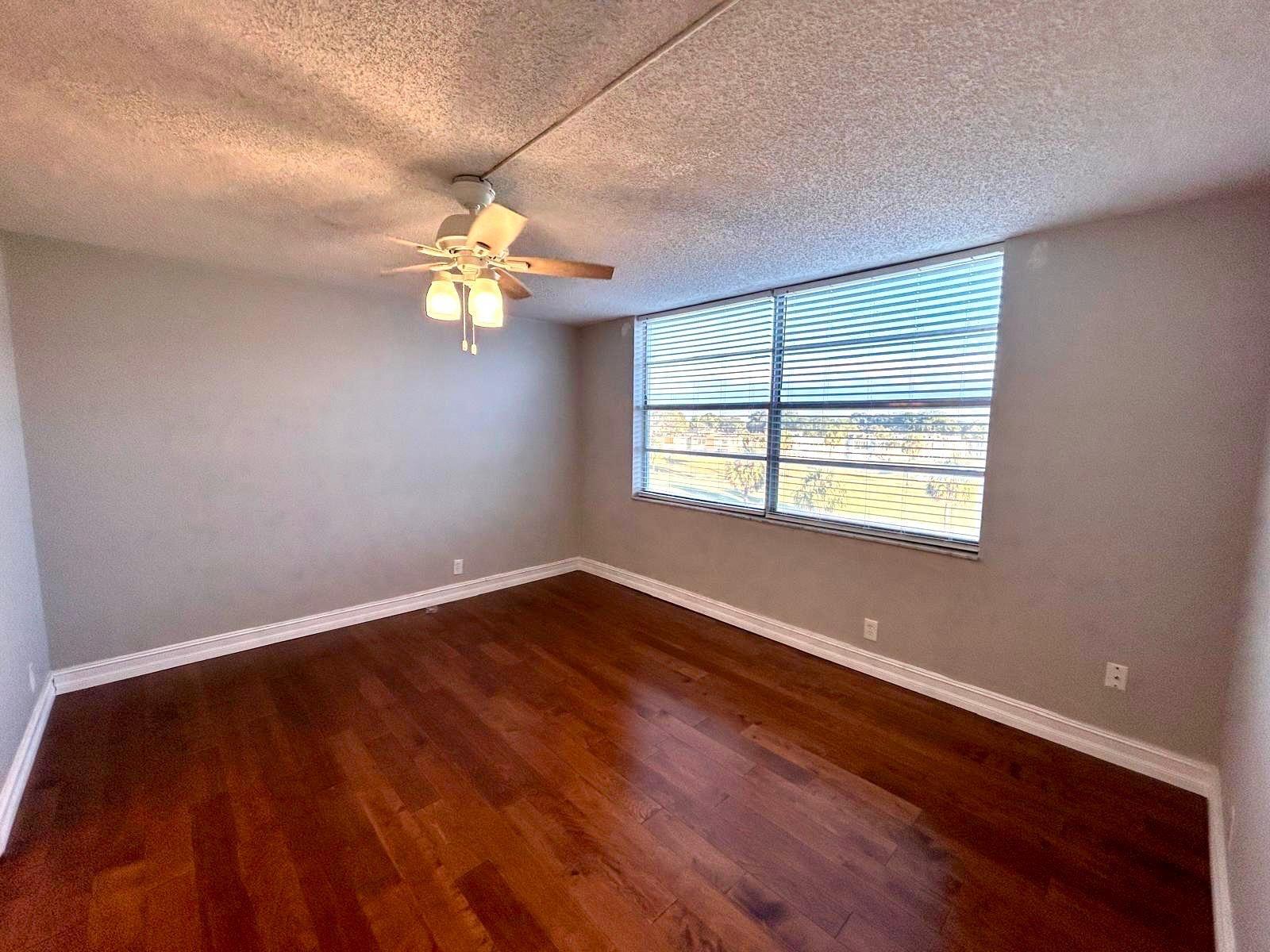 17 OF PALM SPRINGS 2 COND - Residential Lease