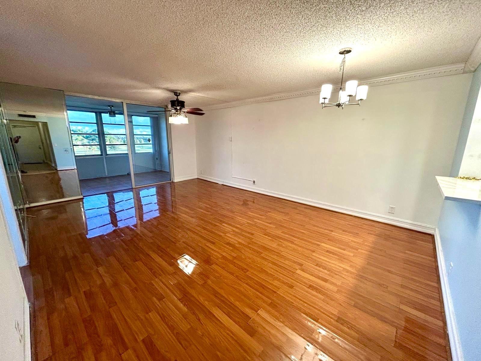 17 OF PALM SPRINGS 2 COND - Residential Lease