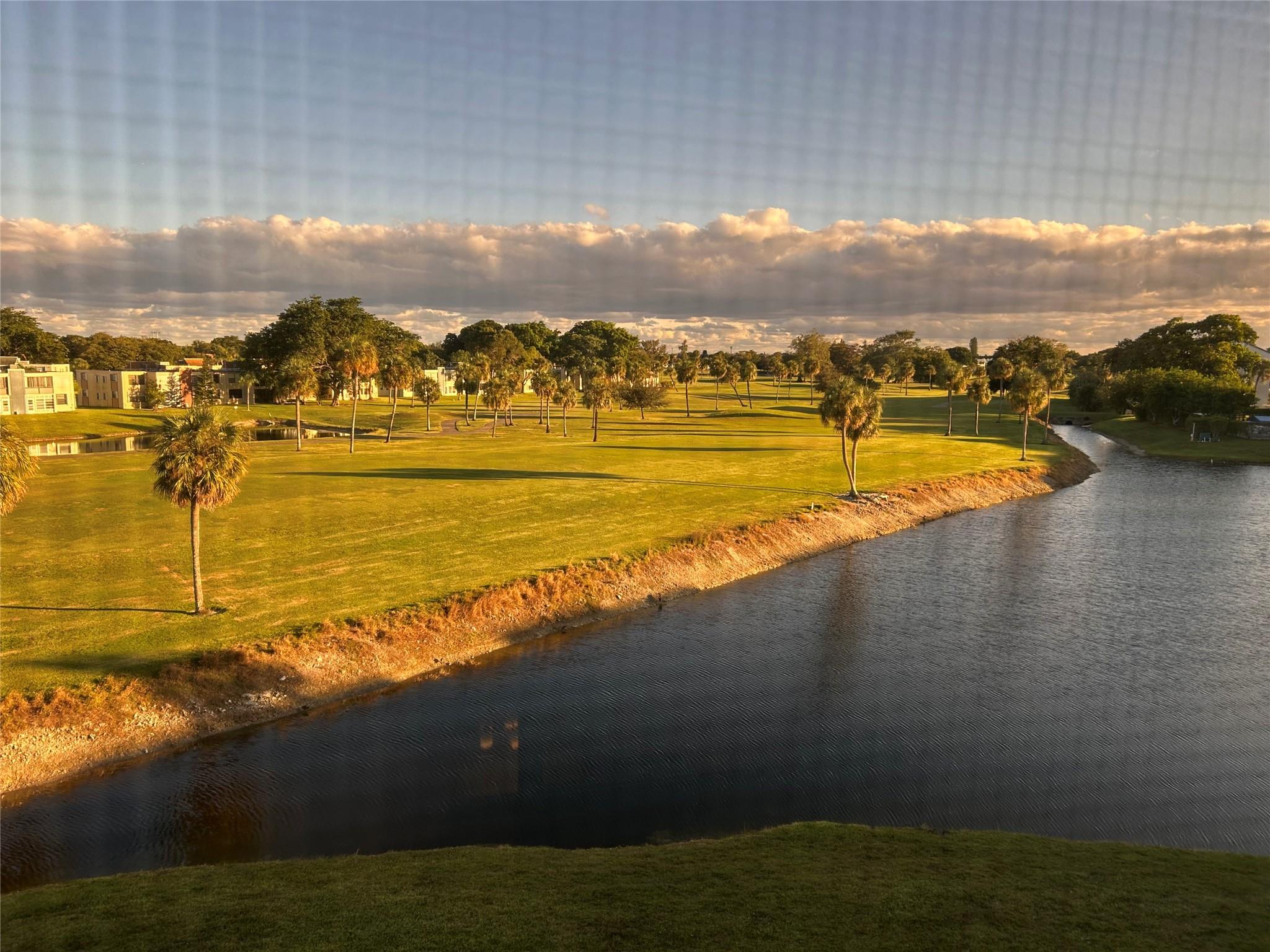 17 OF PALM SPRINGS 2 COND - Residential Lease