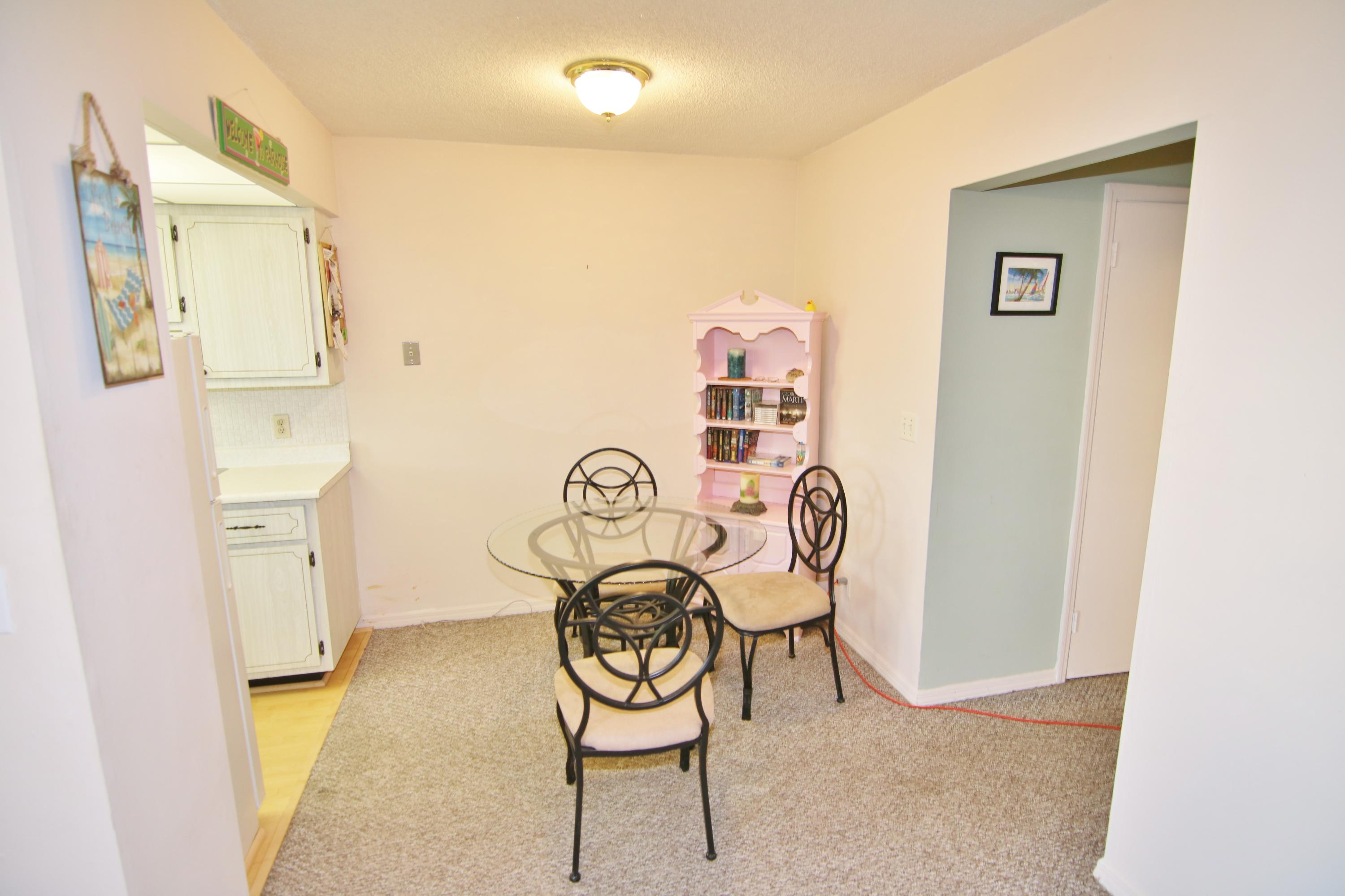 TOWNSITE APTS SEVEN CONDO - Residential