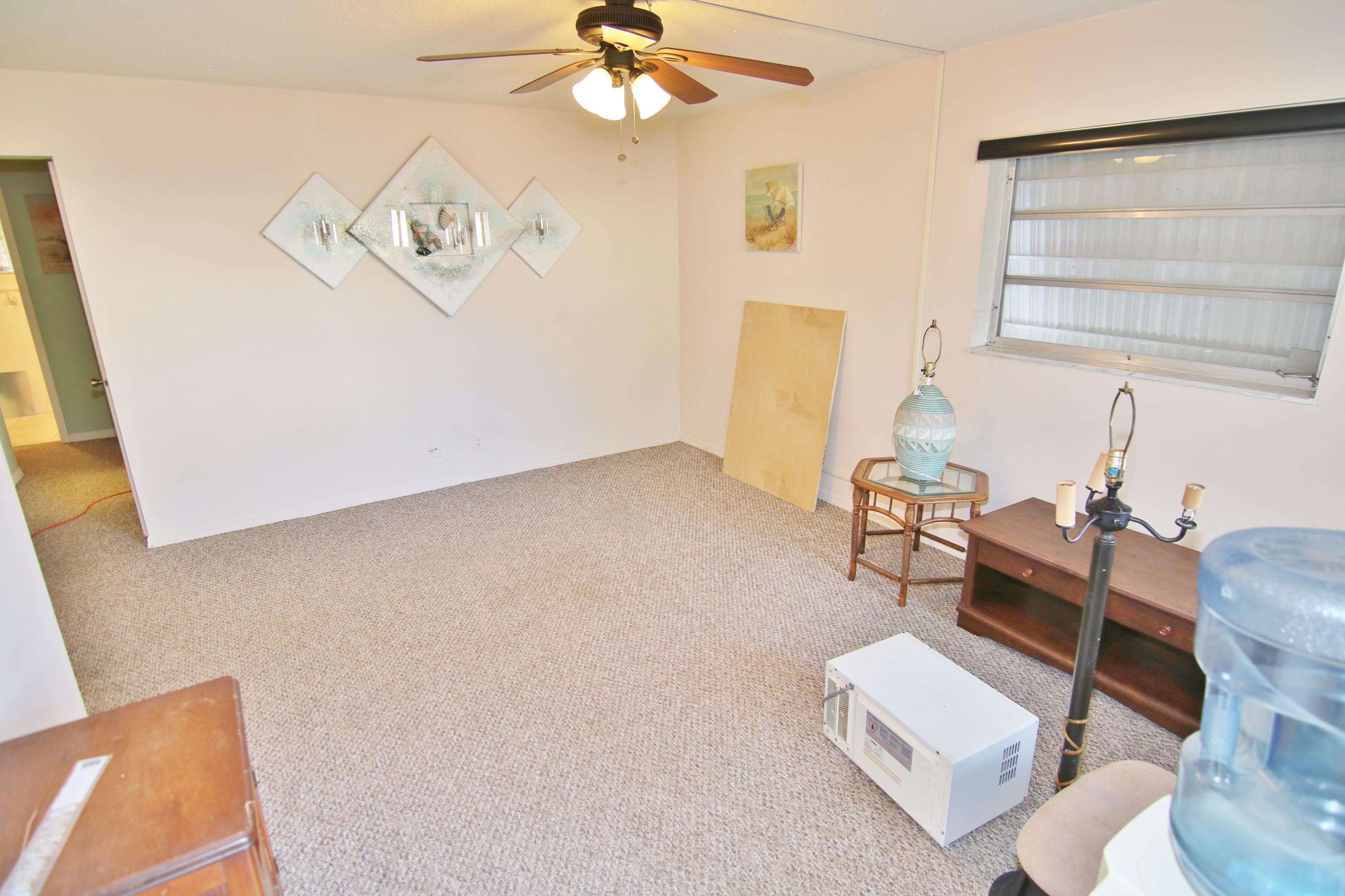 TOWNSITE APTS SEVEN CONDO - Residential