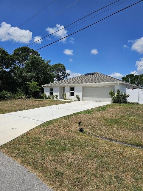 A home in Port St Lucie