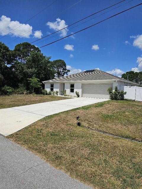 A home in Port St Lucie