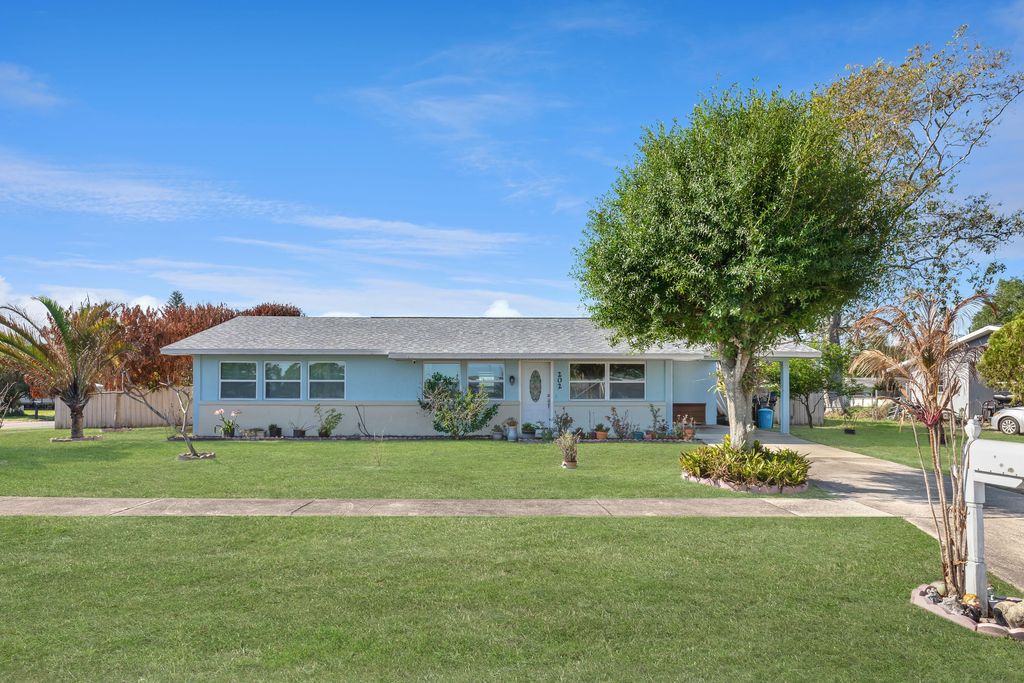 Photo of 202 SW Dabney Drive, Port Saint Lucie, FL 34983 (MLS # B26007542)