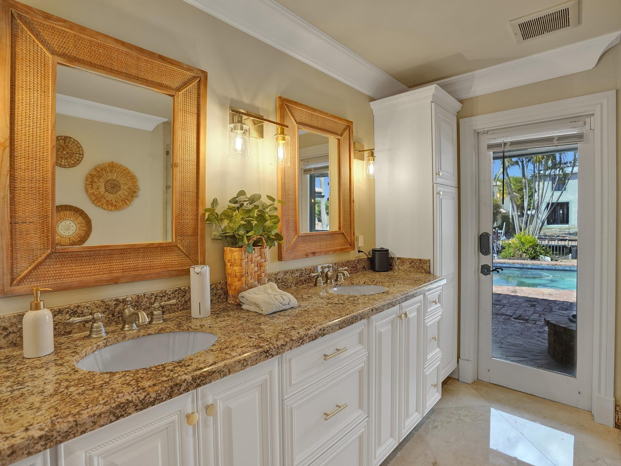 Venetian Isles 3rd Sec 47 - Residential