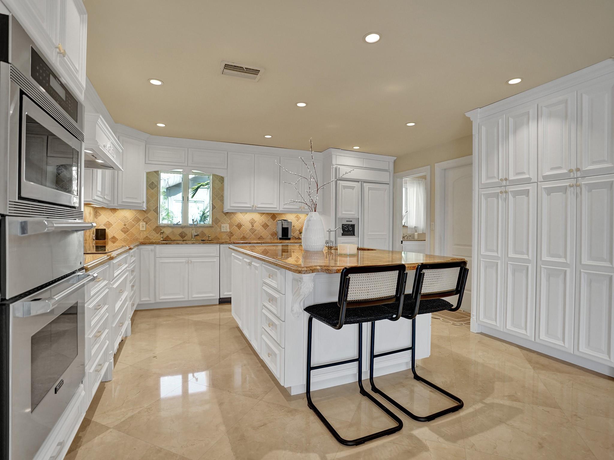 Venetian Isles 3rd Sec 47 - Residential