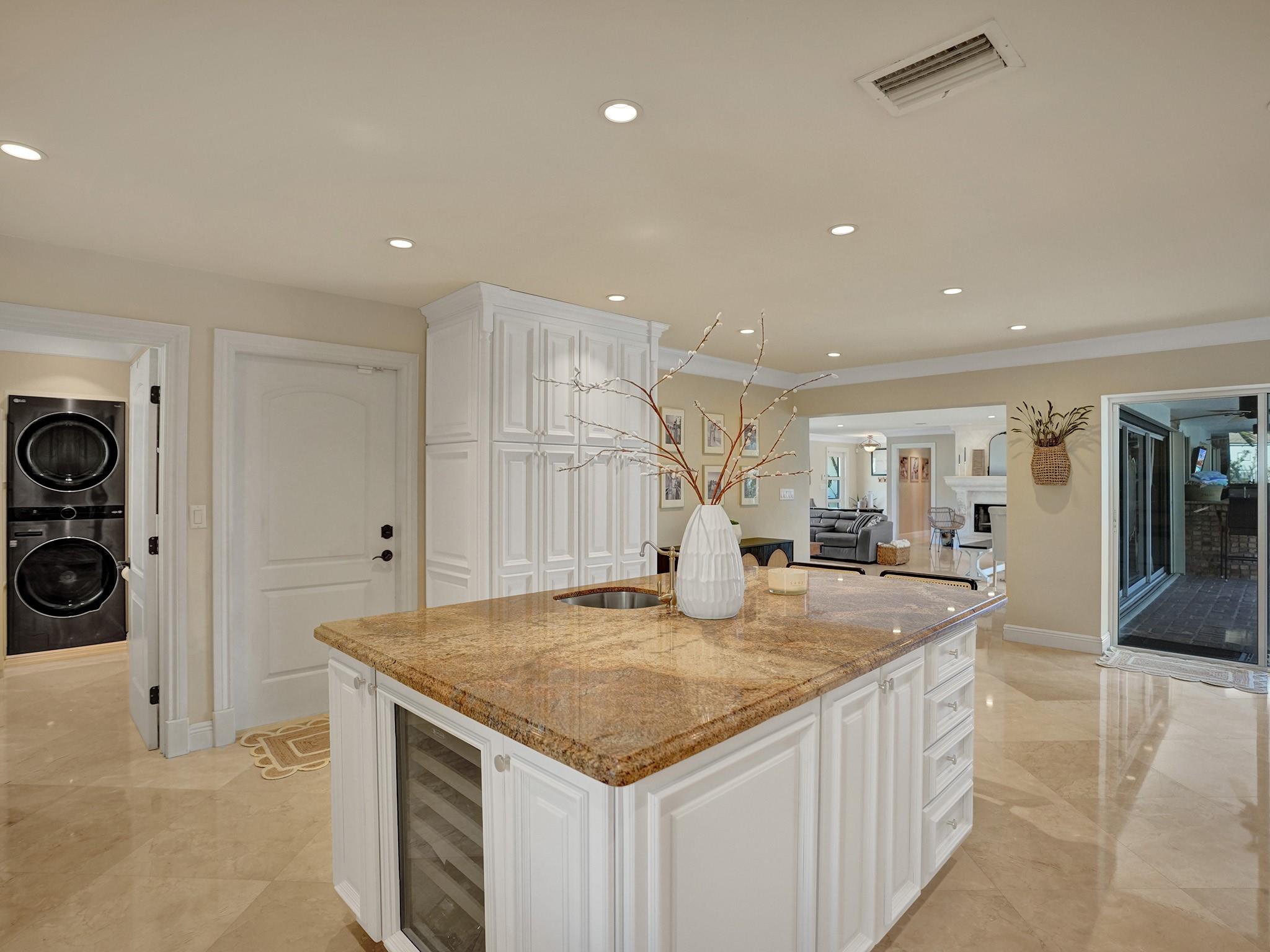 Venetian Isles 3rd Sec 47 - Residential