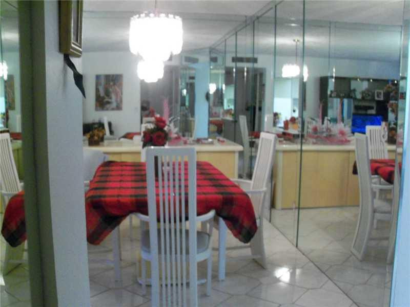 MEADOWBROOK LAKES - Residential