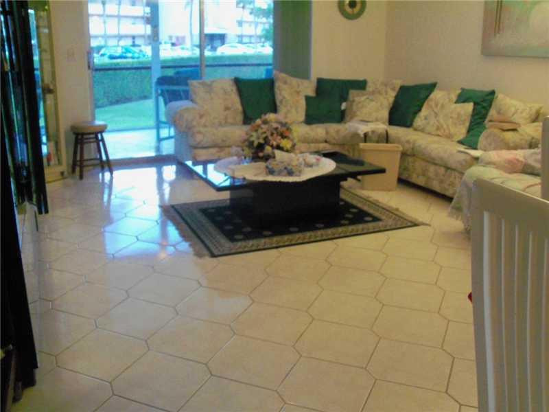 MEADOWBROOK LAKES - Residential