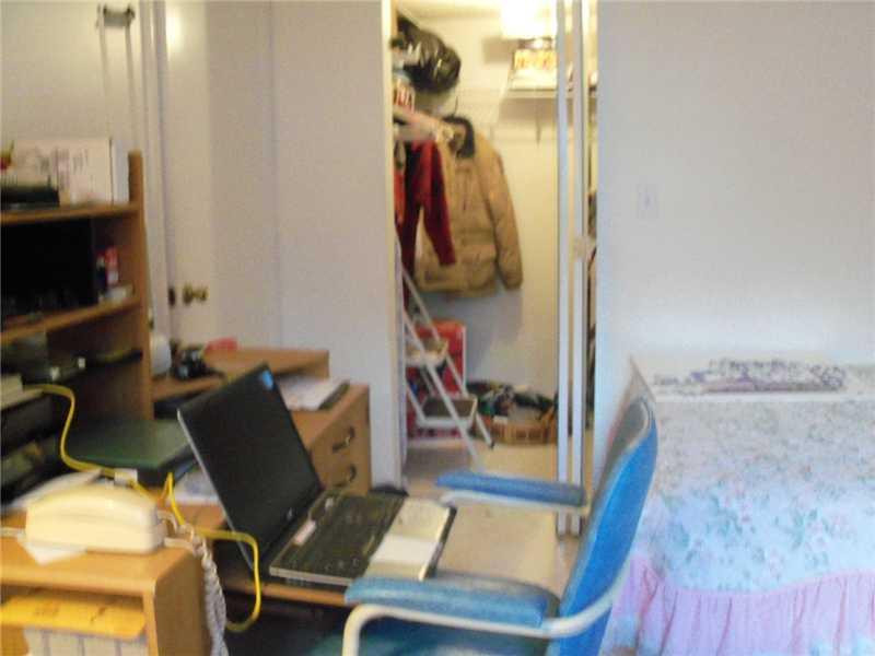 MEADOWBROOK LAKES - Residential