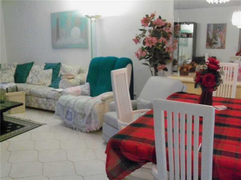 MEADOWBROOK LAKES - Residential