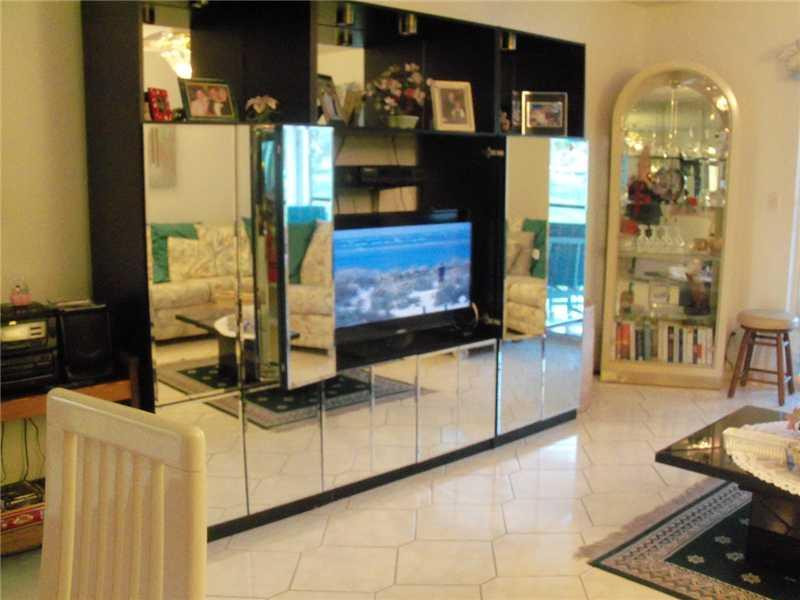 MEADOWBROOK LAKES - Residential