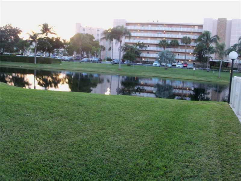 MEADOWBROOK LAKES - Residential