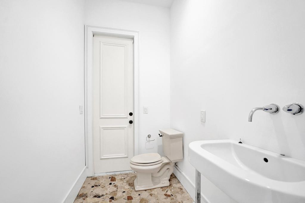CORAL KEY VILLAS 5TH SEC - Residential