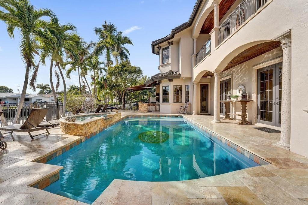 CORAL KEY VILLAS 5TH SEC - Residential