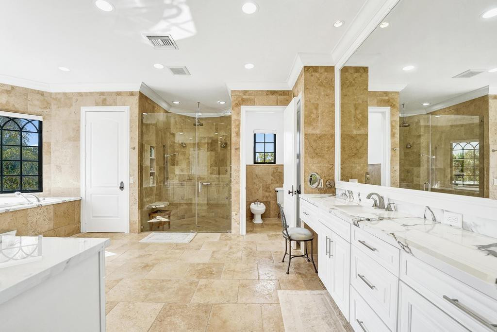 CORAL KEY VILLAS 5TH SEC - Residential