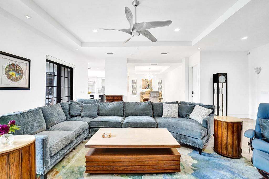 CORAL KEY VILLAS 5TH SEC - Residential