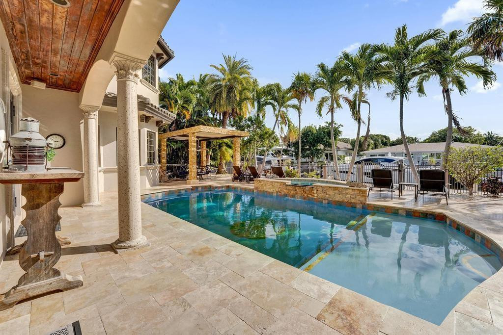CORAL KEY VILLAS 5TH SEC - Residential