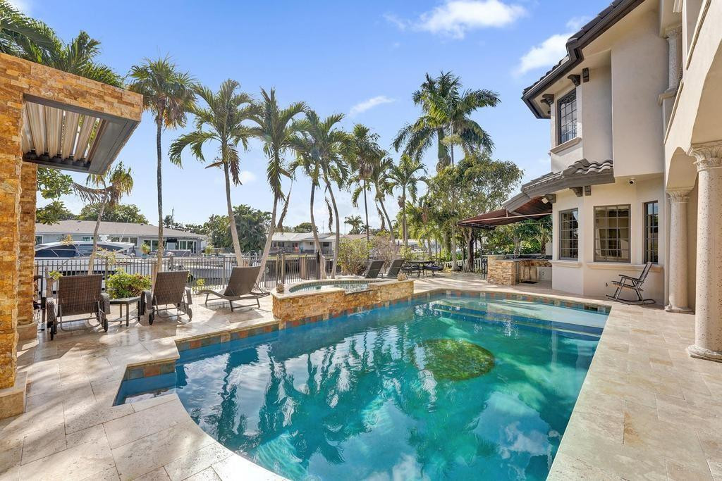 CORAL KEY VILLAS 5TH SEC - Residential