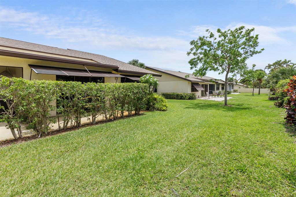 RIDGEPOINTE WOODS VILLAS - Residential