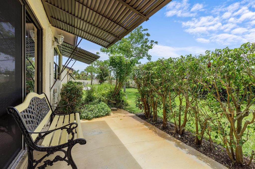 RIDGEPOINTE WOODS VILLAS - Residential