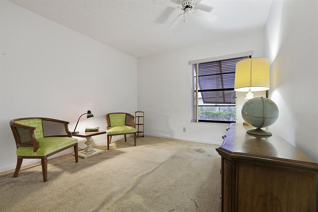 RIDGEPOINTE WOODS VILLAS - Residential