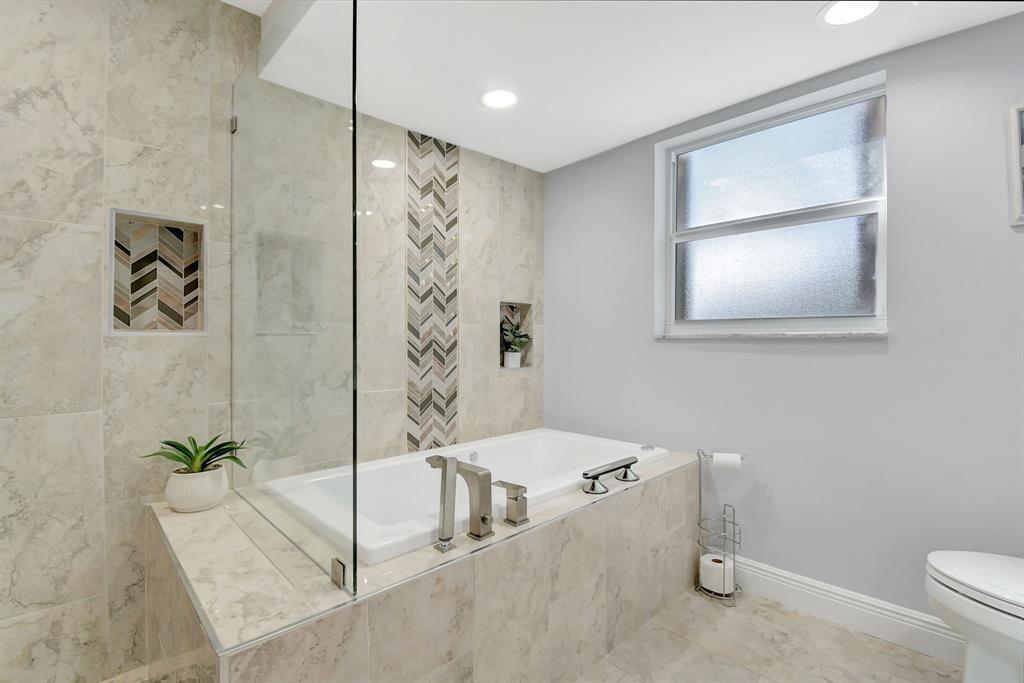 Palm-Aire At Coral Key - Residential Lease