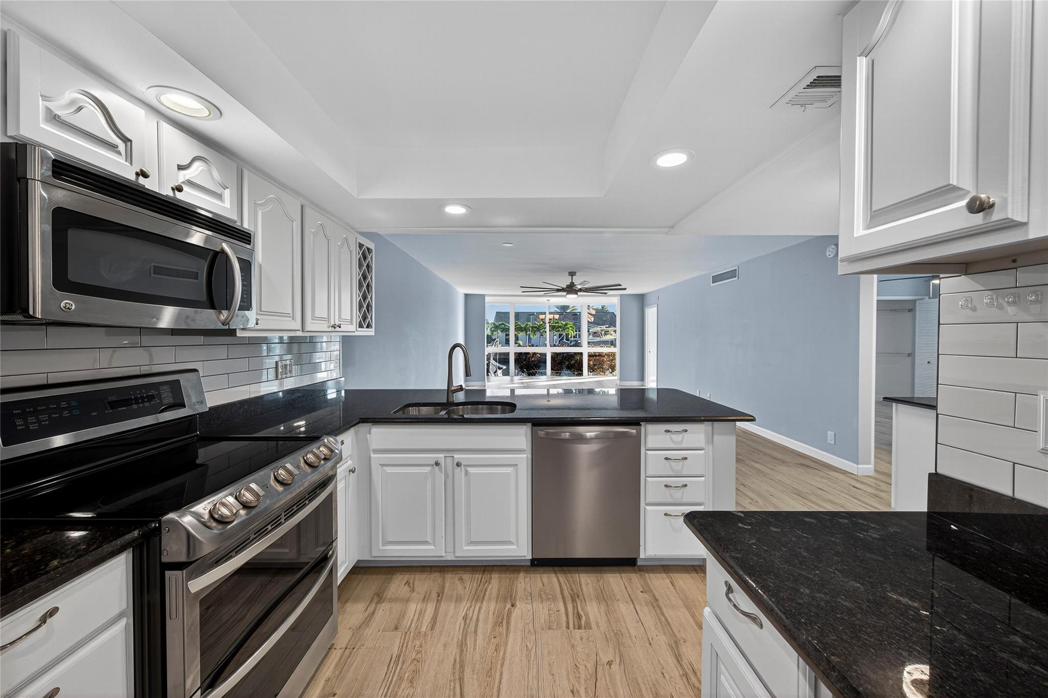 Palm-Aire At Coral Key - Residential Lease