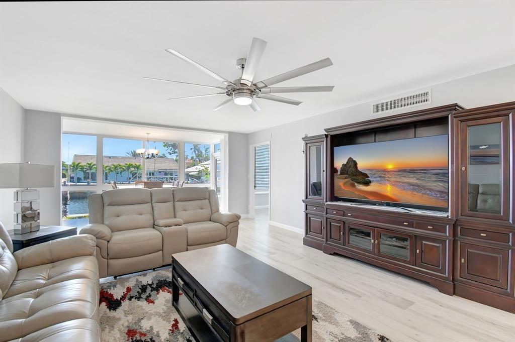 Palm-Aire At Coral Key - Residential Lease