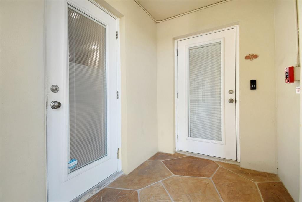 Palm-Aire At Coral Key - Residential Lease