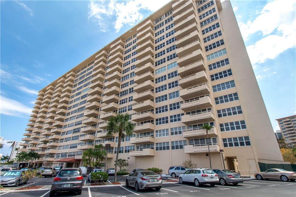 Coral Ridge Towers East - Residential