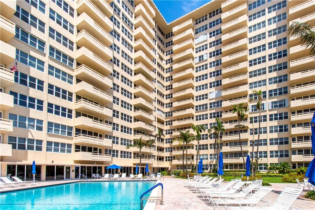 Coral Ridge Towers East - Residential