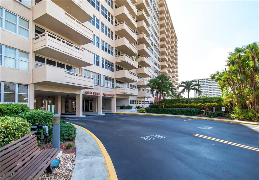 Coral Ridge Towers East - Residential