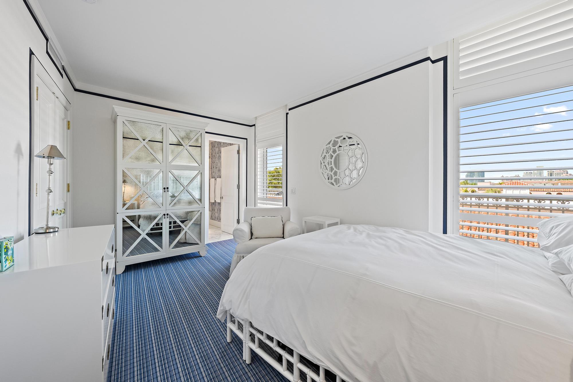 ONE ROYAL PALM WAY CONDO - Residential