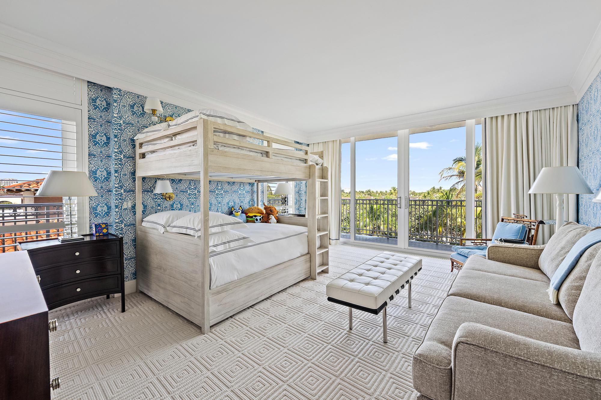 ONE ROYAL PALM WAY CONDO - Residential