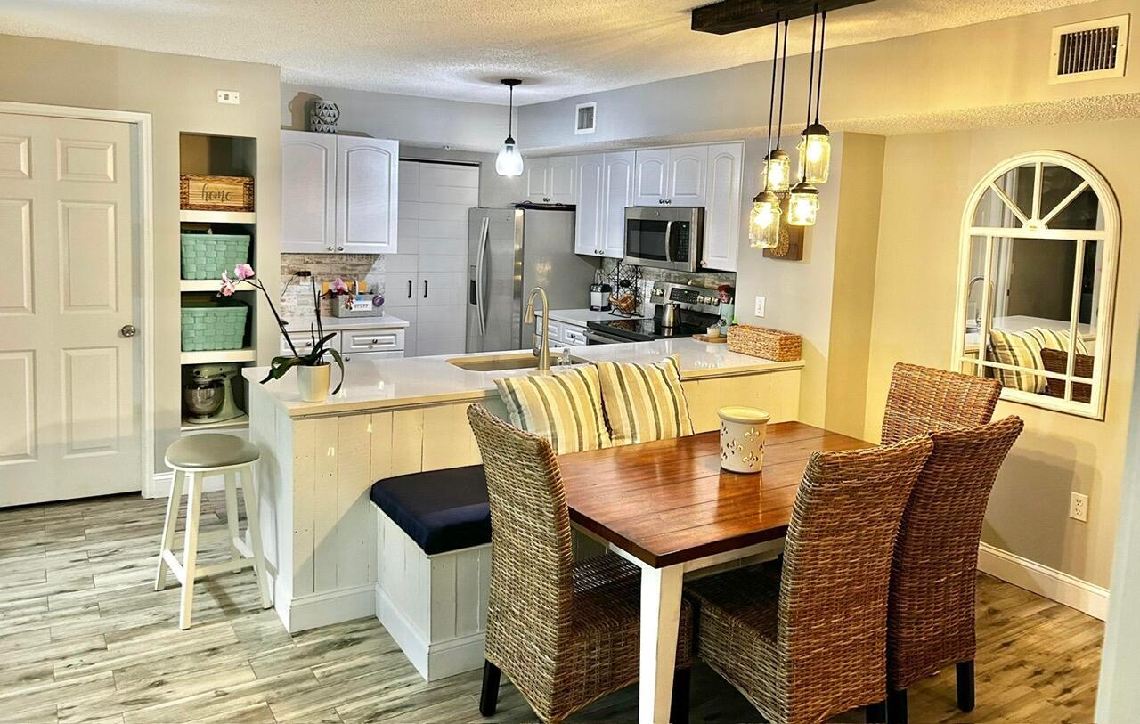 LIGHTHOUSE COVE AT TEQUES - Residential