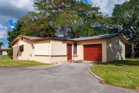 2613 SW Natura Ave Deerfield Beach FL 33441