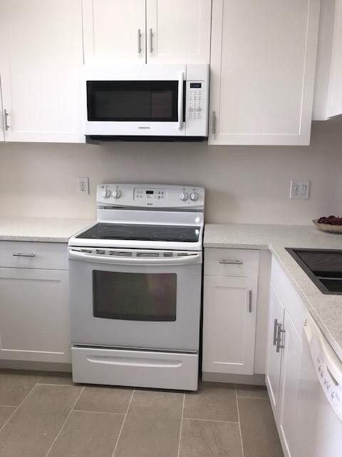 ROSEWOOD CONDO - Residential Lease