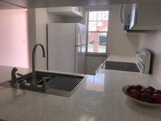 ROSEWOOD CONDO - Residential Lease