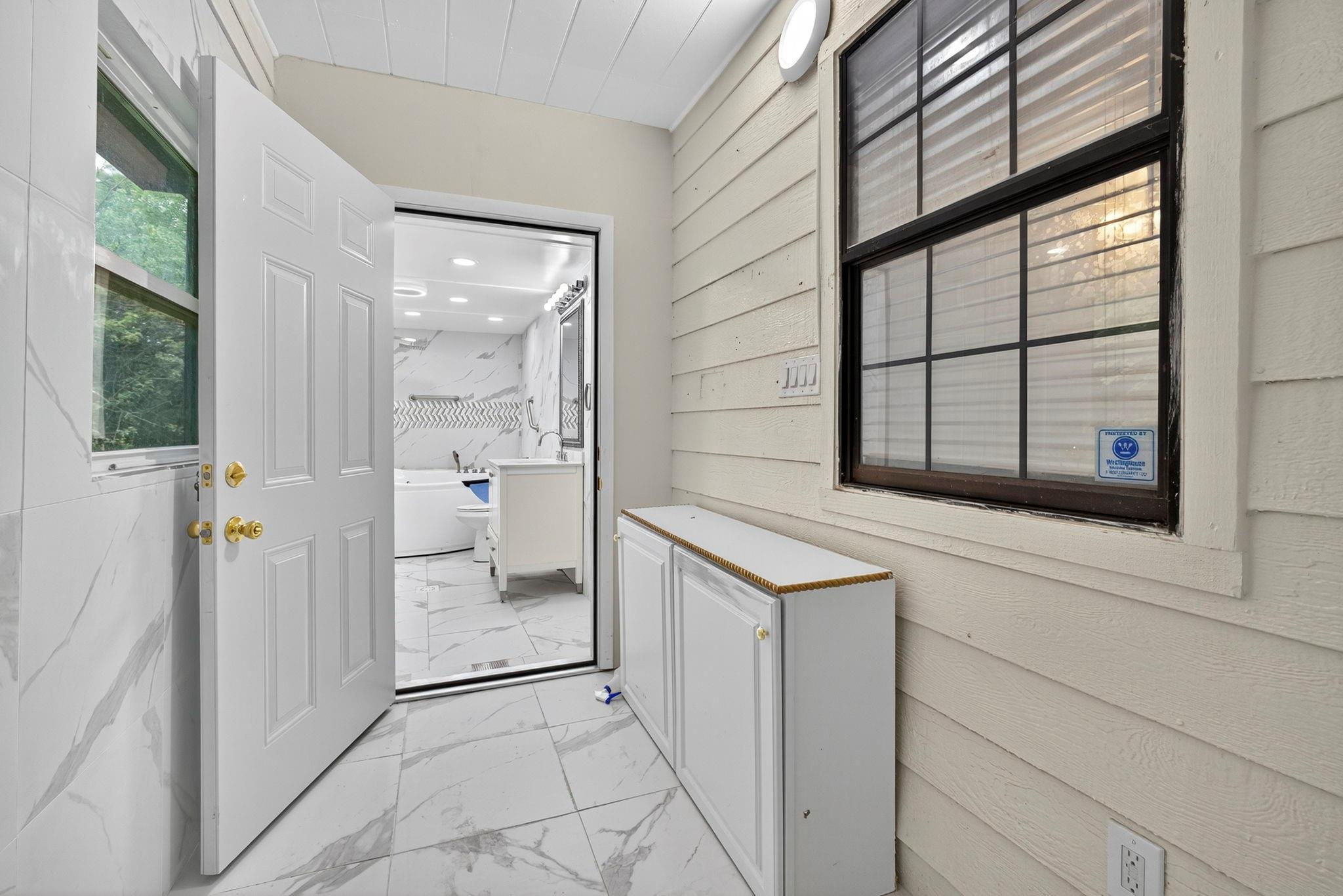 Acreage & Unrec - Residential Lease