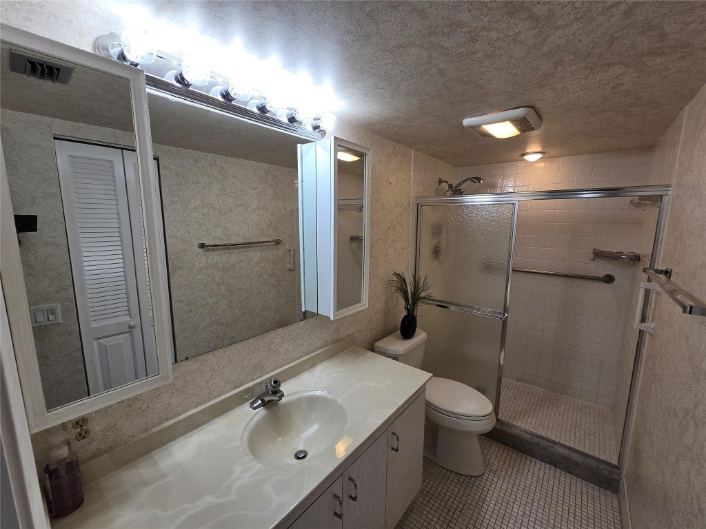 Lucaya Village II-D - Residential