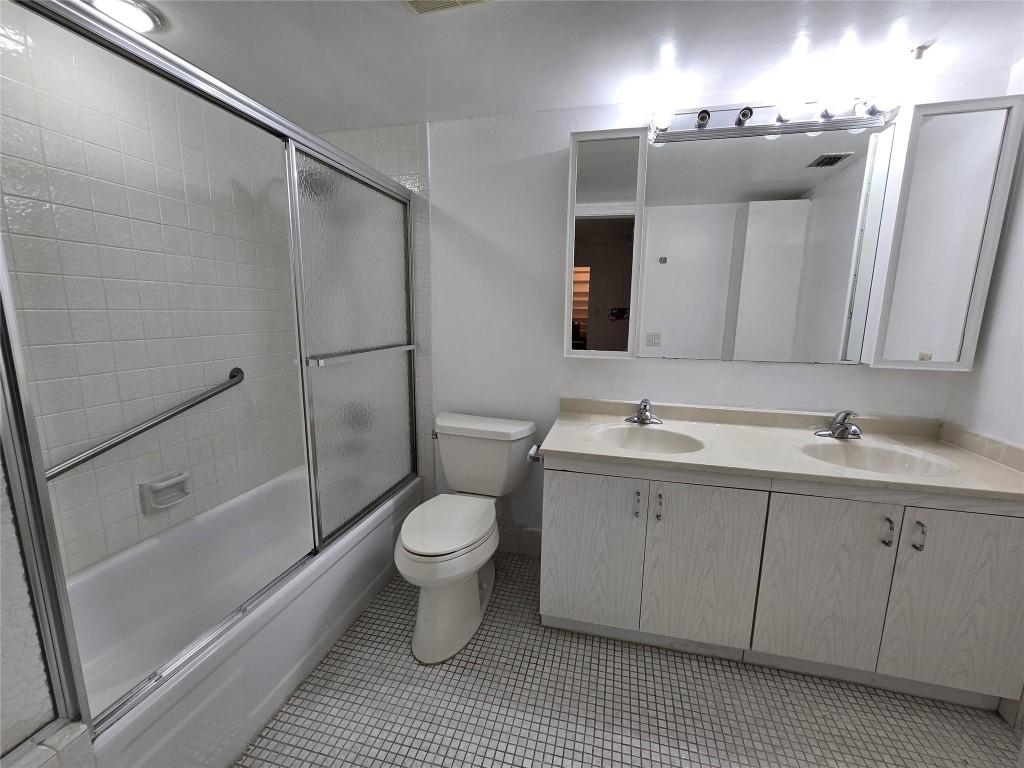 Lucaya Village II-D - Residential