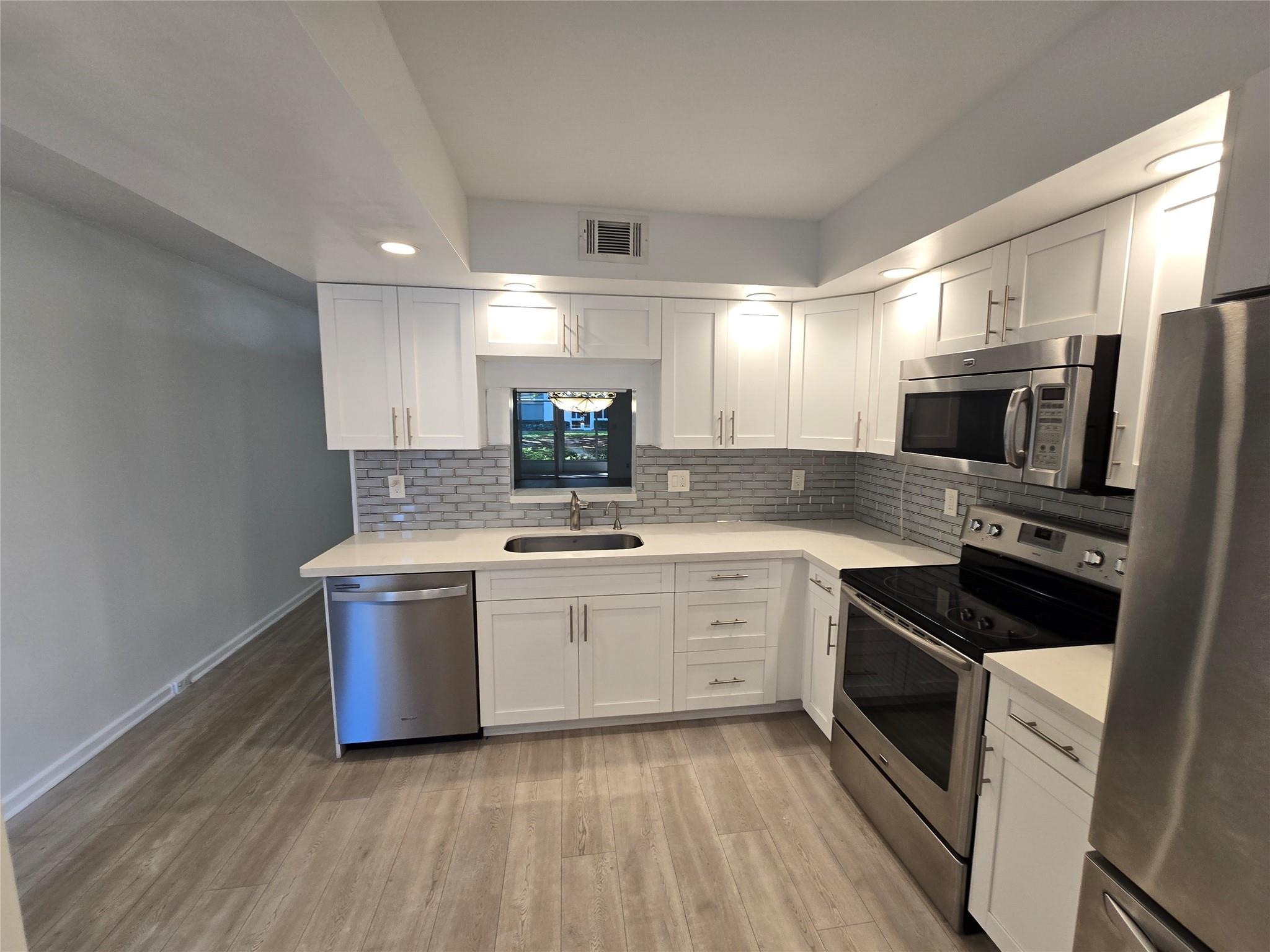 Lucaya Village II-D - Residential